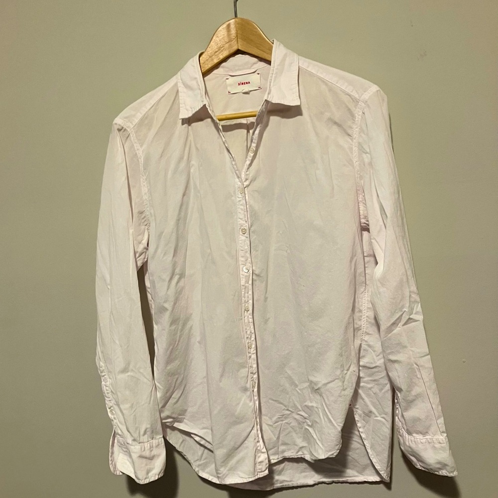 XiRENA XS button up shirt